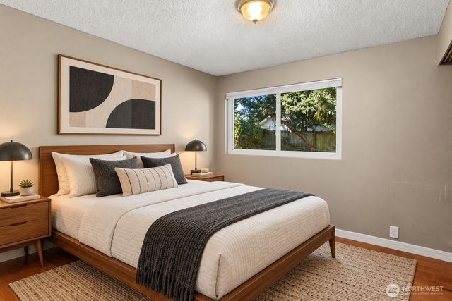 7211 44th Street W, University Place, WA 98466