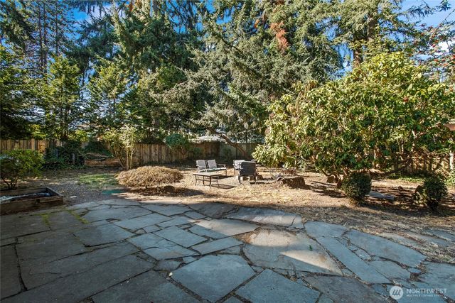 7211 44th Street W, University Place, WA 98466