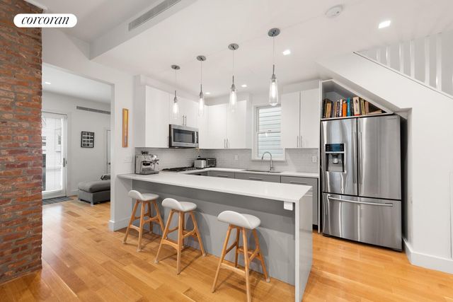 390 STRATFORD Road, New York City, NY 11218