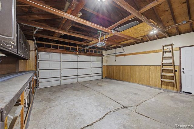 44150 S Umberland Circle, Canton, MI 48187