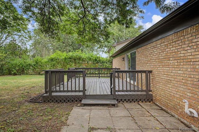 44150 S Umberland Circle, Canton, MI 48187