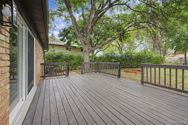 44150 S Umberland Circle, Canton, MI 48187