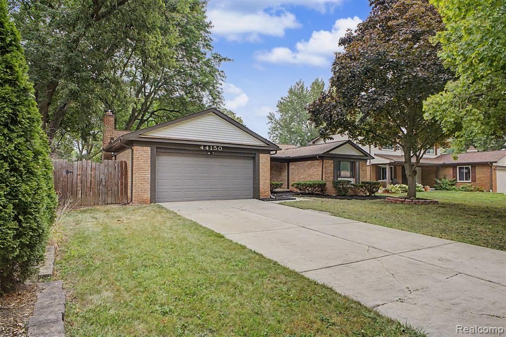 44150 S Umberland Circle, Canton, MI 48187
