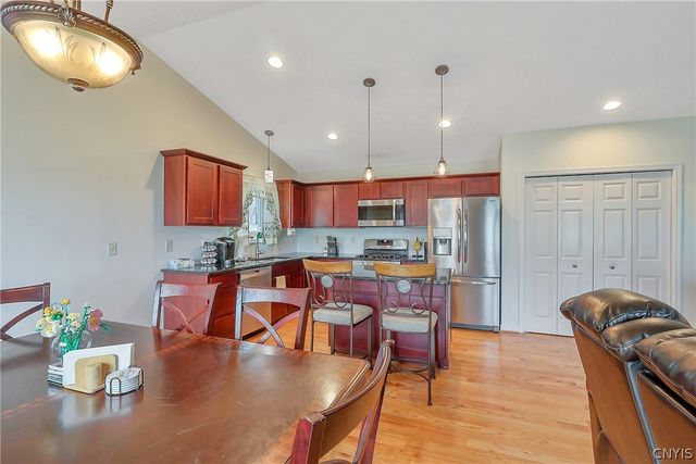 14 Laurens Way, Lysander, NY 13027