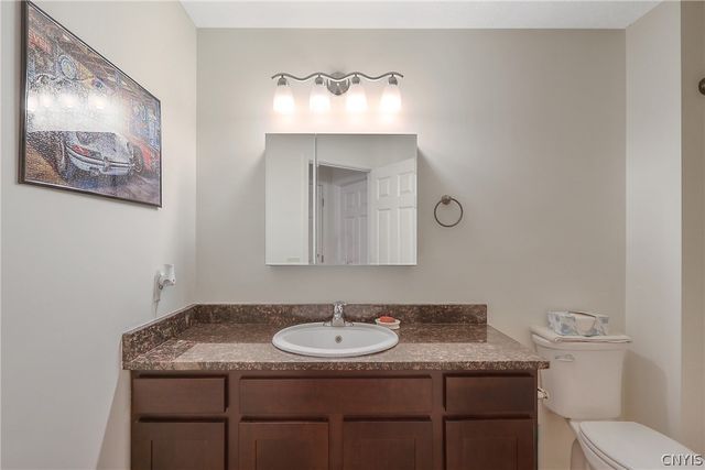 14 Laurens Way, Lysander, NY 13027