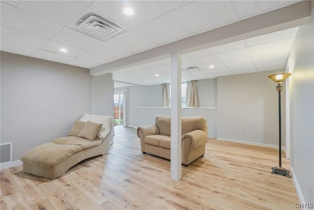 14 Laurens Way, Lysander, NY 13027