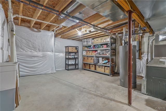 14 Laurens Way, Lysander, NY 13027