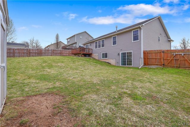 14 Laurens Way, Lysander, NY 13027