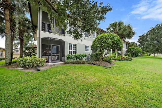 8406 MIRAMAR WAY 8406, Lakewood Ranch, FL 34202