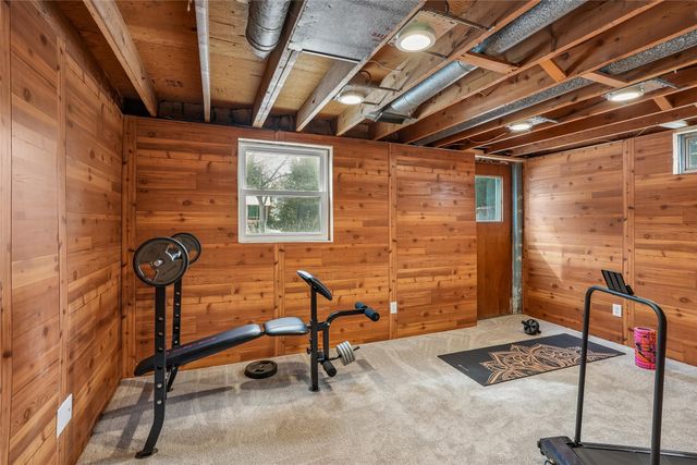 4901 Ash Drive, Pleasant Hill, IA 50327