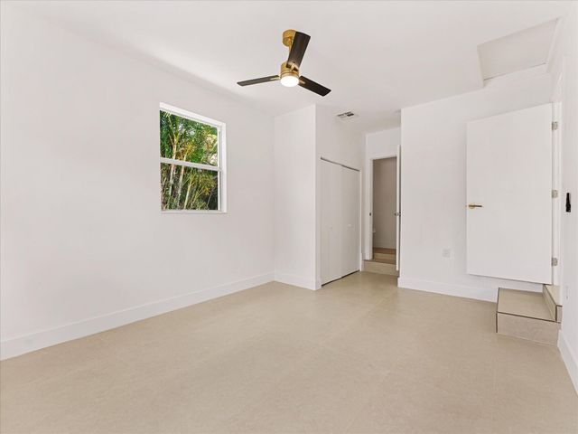 3856 Corrigan Court, Lake Worth Beach, FL 33461