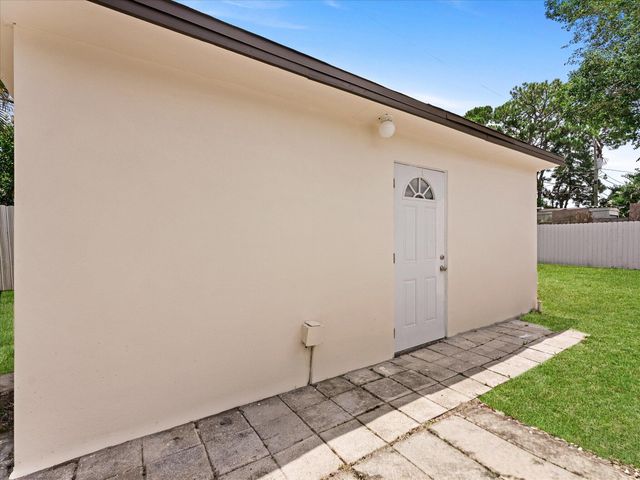 3856 Corrigan Court, Lake Worth Beach, FL 33461
