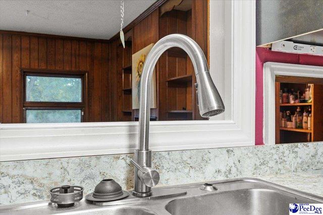 506 Taylor Street, Lake City, SC 29560