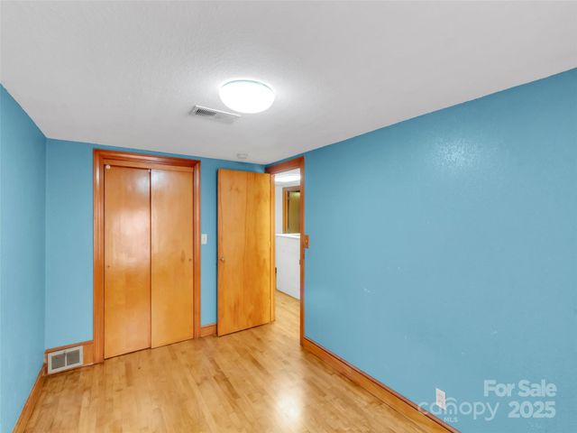 1254 Pisgah Drive, Canton, NC 28716