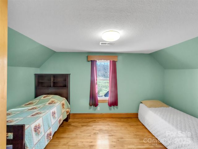 1254 Pisgah Drive, Canton, NC 28716