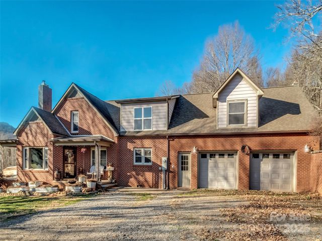 1254 Pisgah Drive, Canton, NC 28716
