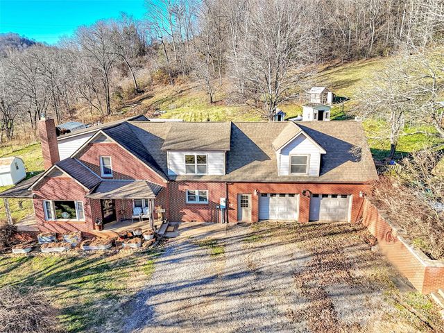 1254 Pisgah Drive, Canton, NC 28716