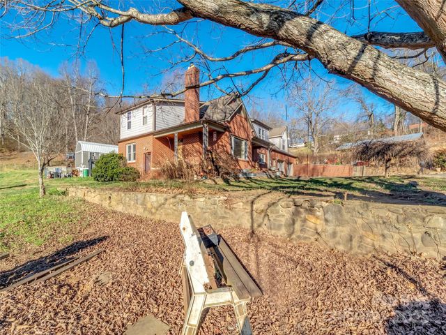 1254 Pisgah Drive, Canton, NC 28716