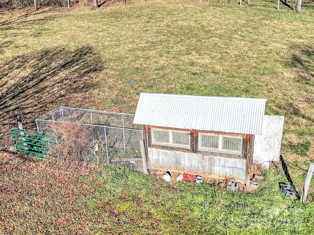 1254 Pisgah Drive, Canton, NC 28716