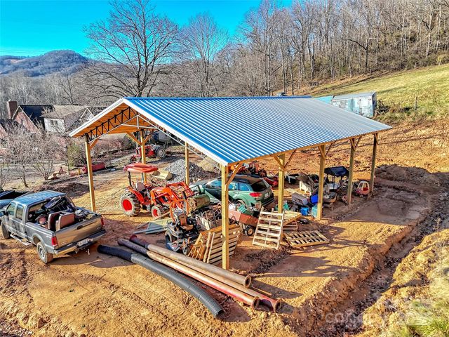 1254 Pisgah Drive, Canton, NC 28716