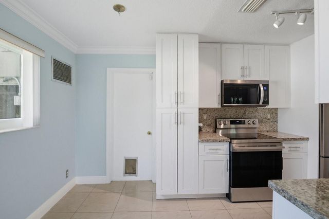 3002 NW 48th Street, Fort Lauderdale, FL 33309