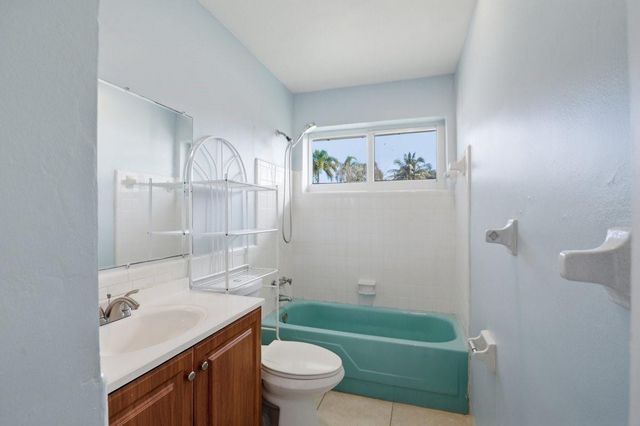 3002 NW 48th Street, Fort Lauderdale, FL 33309