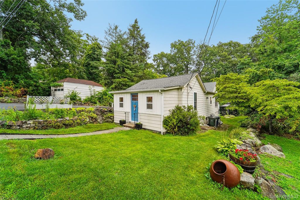 21 Garrison Road, Highland Falls, NY 10928