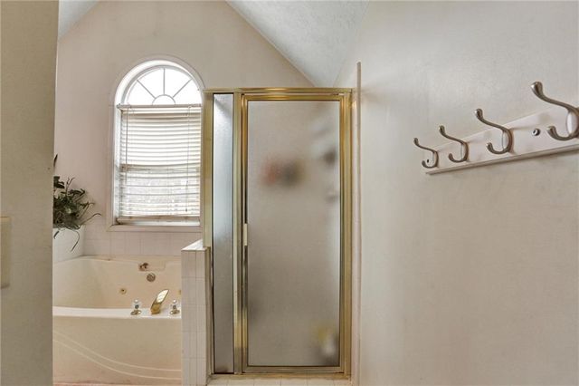 3025 Ridge Oak Drive, Suwanee, GA 30024