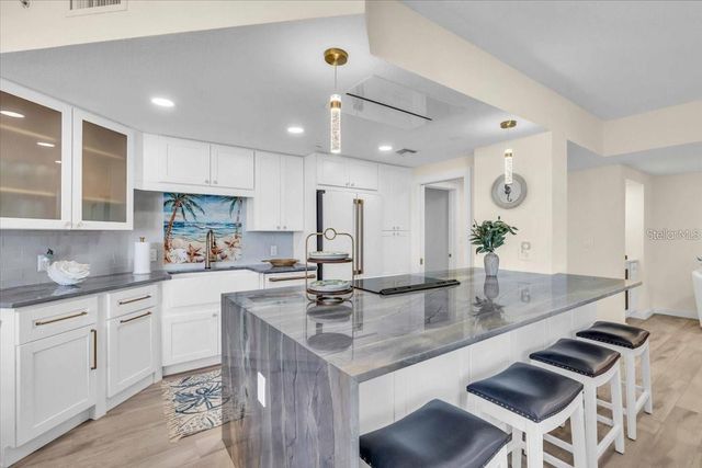 1211 GULF OF MEXICO DRIVE 403, Longboat Key, FL 34228