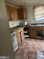 485 E PENN ST, Philadelphia, PA 19144