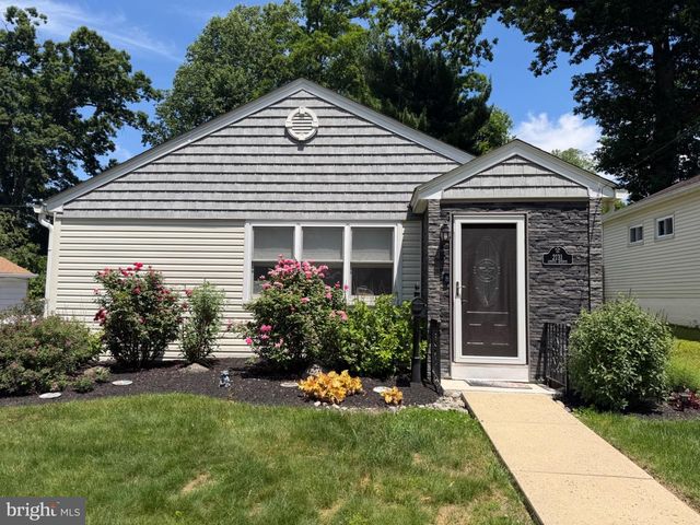 2131 CURTIS AVE, Abington, PA 19001