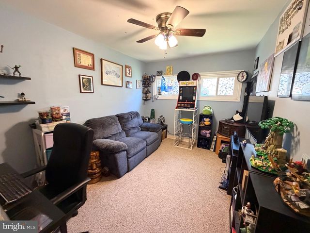 2131 CURTIS AVE, Abington, PA 19001