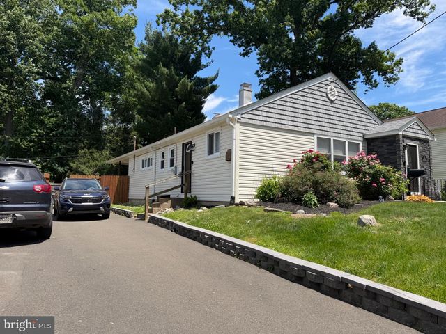 2131 CURTIS AVE, Abington, PA 19001