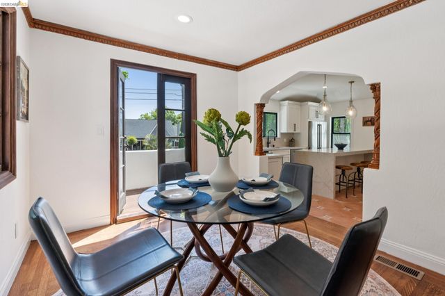 6000 Rockridge Blvd, Oakland, CA 94618