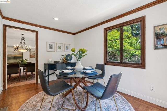 6000 Rockridge Blvd, Oakland, CA 94618