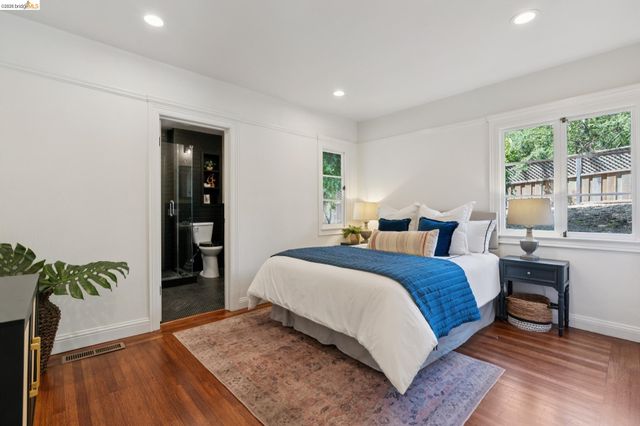 6000 Rockridge Blvd, Oakland, CA 94618