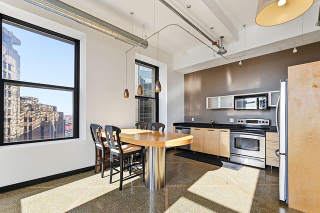 350 Saint Peter Street 909, Saint Paul, MN 55102