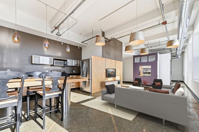 350 Saint Peter Street 909, Saint Paul, MN 55102