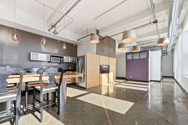 350 Saint Peter Street 909, Saint Paul, MN 55102