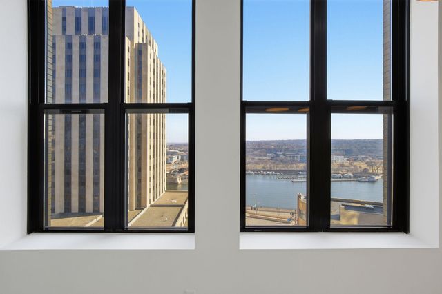 350 Saint Peter Street 909, Saint Paul, MN 55102