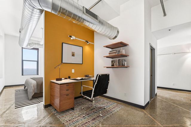 350 Saint Peter Street 909, Saint Paul, MN 55102