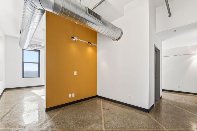 350 Saint Peter Street 909, Saint Paul, MN 55102