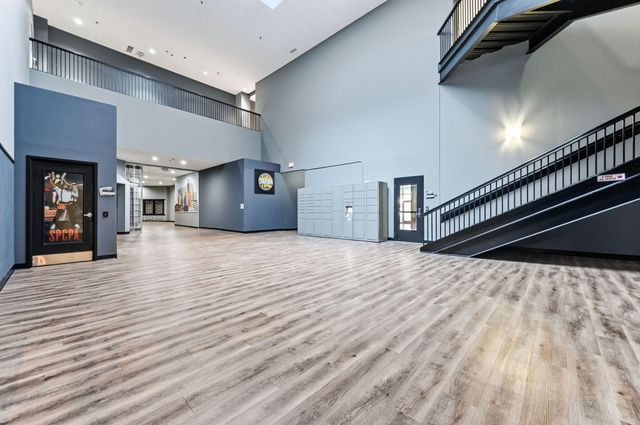 350 Saint Peter Street 909, Saint Paul, MN 55102