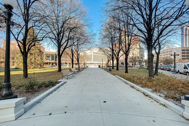 350 Saint Peter Street 909, Saint Paul, MN 55102