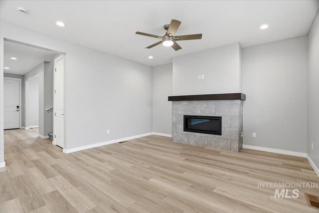 1216 Stirling Meadows Ct, Middleton, ID 83644