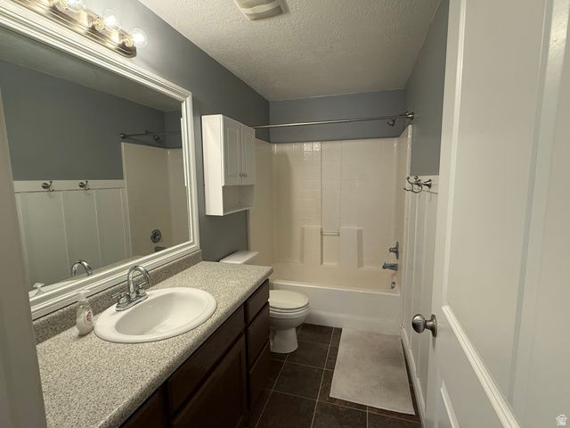 2129 N BERRA BLVD, Tooele, UT 84074