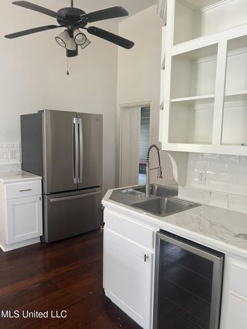 611 N Union Street, Natchez, MS 39120