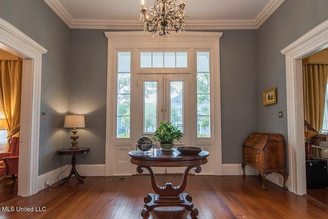 611 N Union Street, Natchez, MS 39120