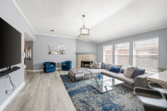 4136 Justin Drive, Fort Worth, TX 76244