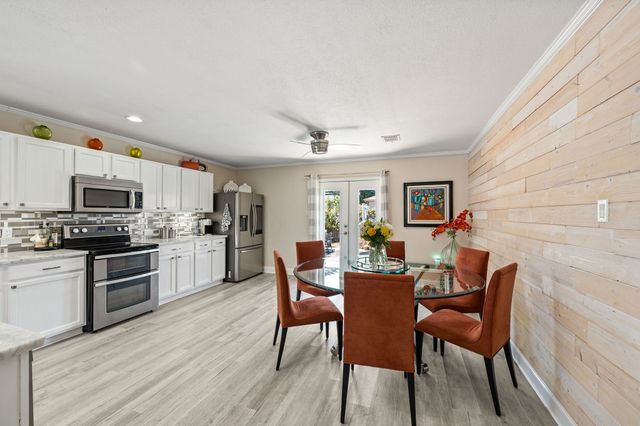 4136 Justin Drive, Fort Worth, TX 76244